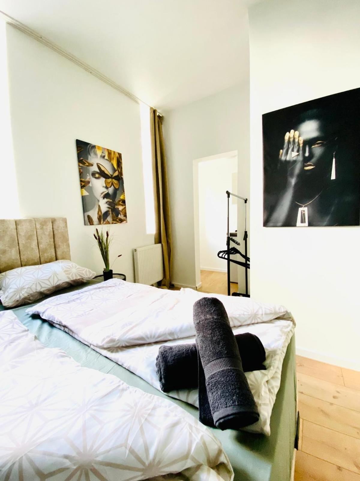 8 Fully Equipped Studio Shared Apt W Terrace Margareten Vienna Exterior photo